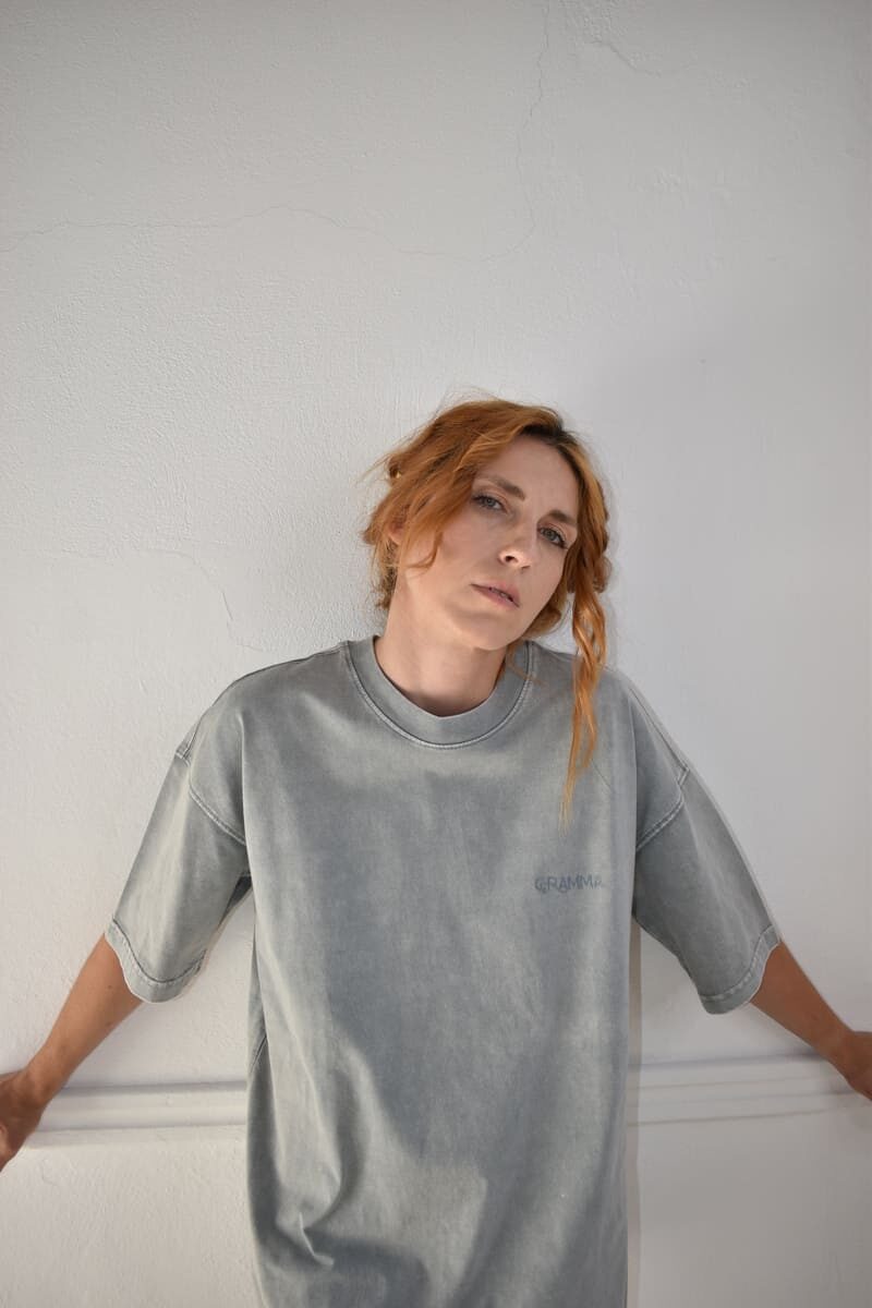 T-Shirt The Signature Oversized Stone Washed-Grey Tee Gramma